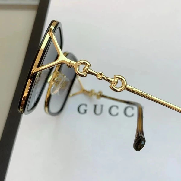 عینک آفتابی زنانه برند گوچی ( GUCCI ) مدل GG1016 | ساخت کشور چین (OEM BY CHINA)