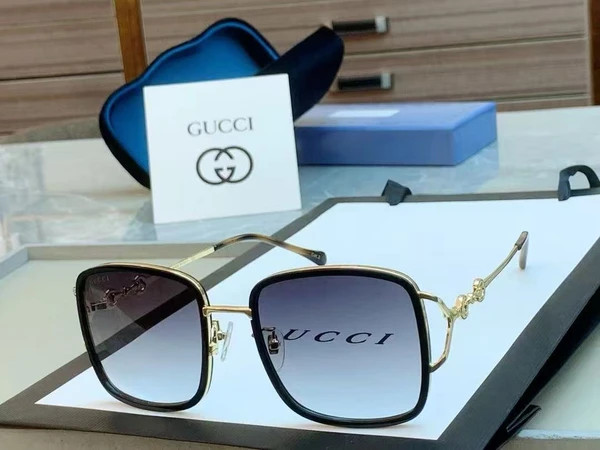 عینک آفتابی زنانه برند گوچی ( GUCCI ) مدل GG1016 | ساخت کشور چین (OEM BY CHINA)