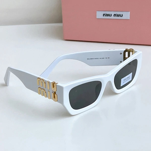 عینک آفتابی زنانه برند میومیو ( MIUMIU ) مدل SMU09W | ساخت کشور چین (OEM BY CHINA)