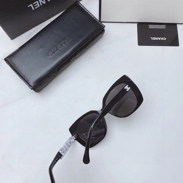 عینک آفتابی زنانه برند شنل ( CHANEL ) مدل CH5422 | ساخت کشور چین (OEM BY CHINA)