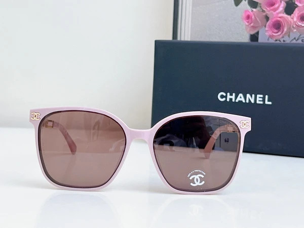 عینک آفتابی زنانه برند شنل ( CHANEL ) مدل CH0778 | ساخت کشور چین (OEM BY CHINA)