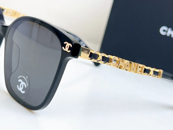 عینک آفتابی زنانه برند شنل ( CHANEL ) مدل CH0778 | ساخت کشور چین (OEM BY CHINA)